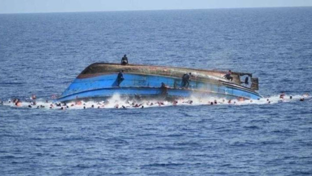 Tragedie pe ruta migranților: cel puțin 76 de morți după scufundarea unei ambarcațiuni în Golful Aden