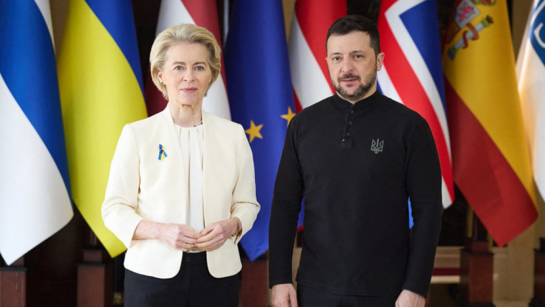 Uniunea Europeană a primit a treia tranșă de 1,6 miliarde de euro din profiturile generate de activele inghețate ale Băncii Centrale a Rusiei, relatează Kyiv Independent. Potrivit sursei, peste 95% din această sumă, adică mai mult de 1,5 miliarde de euro, va fi folosită pentru rambursarea împrumuturilor acordate Ucrainei.