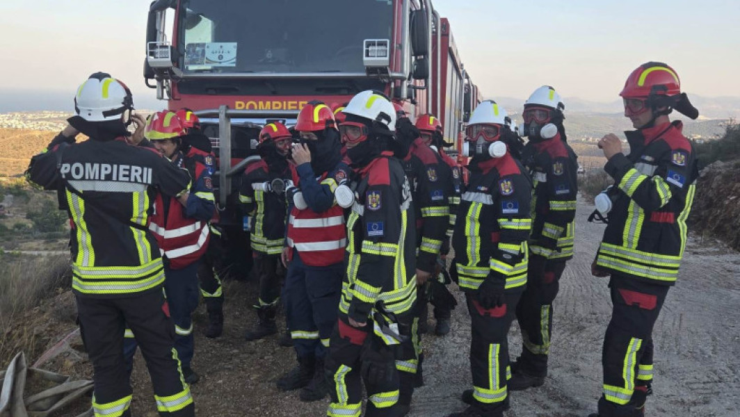 if incendiu de vegetație în Grecia. Pompierii români, sprijin în lupta cu focul din Anatoliki Attiki