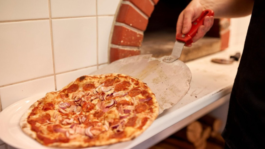 Critici for posteritatea: o pizzerie din Italia a impus taxe suplimentare pentru eliminarea ingredientelor