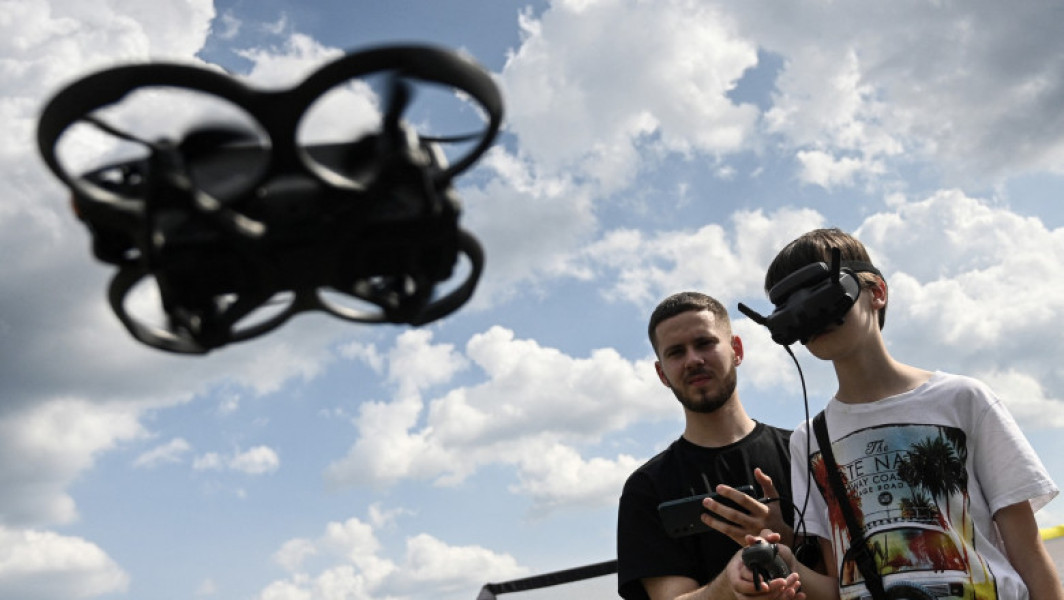 Lituania lansează un program de educație pentru construcția și pilotarea dronelor