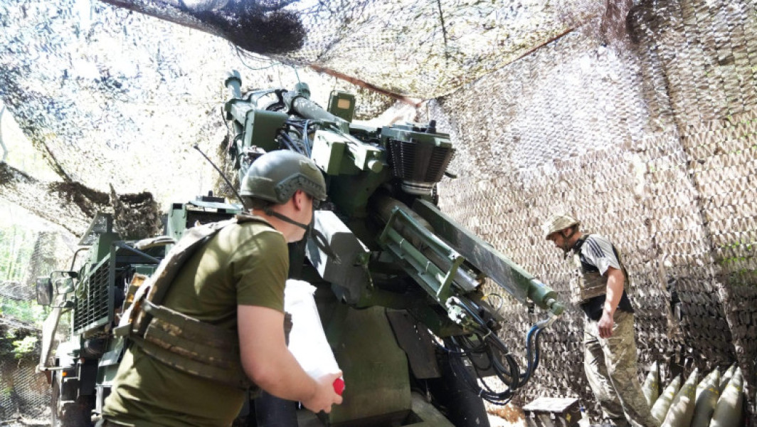 Trupele ucrainene au reușit să stabilizeze frontul în zona estică a regiunii Donetsk, după o ofensivă surprinzătoare din partea armatei ruse, conform declarațiilor guvernatorului regional. Potrivit Reuters și preluat de Agerpres, în această săptămână, cavaleria rusă a reușit să avanseze pe două culoare înguste, pe o distanță de aproximativ 10 kilometri, spre linia defensivă principală a armatei ucrainene în apropierea orașului Dobropilia.