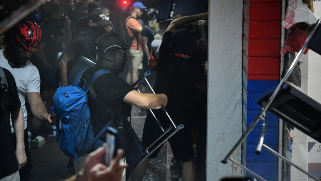 Proteste repetate în Serbia, violente în Novi Sad și Belgrad