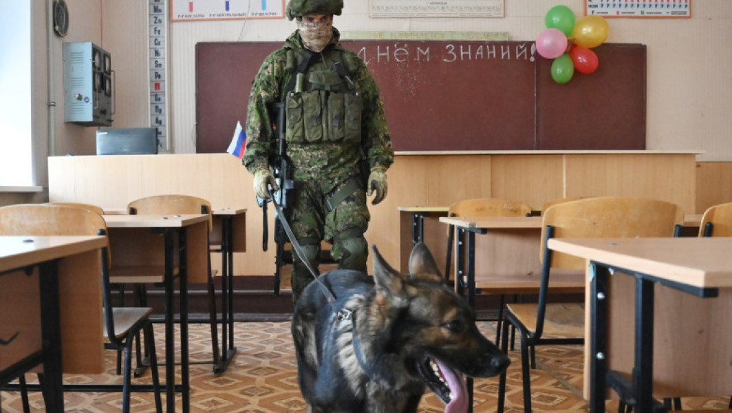 noile linii directoare pentru profesorii din Rusia. se intensifică supravegherea elevilor străini