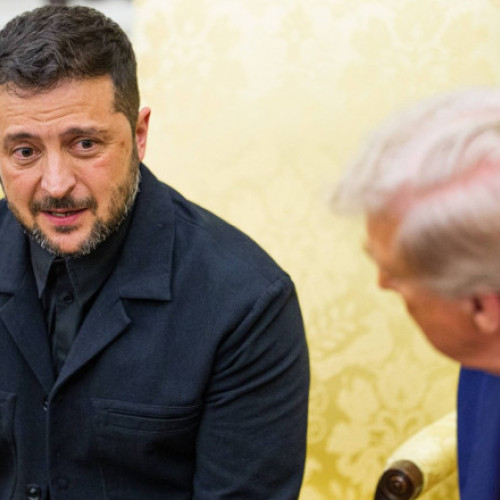 Negocierile pentru garantii de securitate în contextul conflictului din Ucraina avansează, iar o întâlnire trilaterală între SUA, Ucraina și Rusia este tot mai propusă. Întrebarea privind tipul de garanții de securitate pe care Kievul le-ar putea primi continuă să fie un subiect sensibil în ultimele discuții diplomatice. După vizita președintelui Volodimir Zelenski la Casa Albă, pe 18 august, liderii europeni plănuiesc să redacteze, în săptămânile următoare, o propunere pentru garantii de securitate, conform surselor citate de Kyiv Independent. Potrivit acestora, documentul va evalua angajamentele pe care le pot lua aliații Ucrainei pentru a preveni atacuri viitoare, în cazul unui acord de încetare a focului sau de pace.