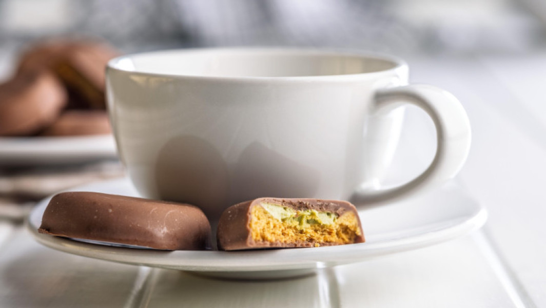 Guvernul danez elimină taxele pe cafea și ciocolată pentru a ajuta gospodăriile afectate de creșterea prețurilor la alimente
