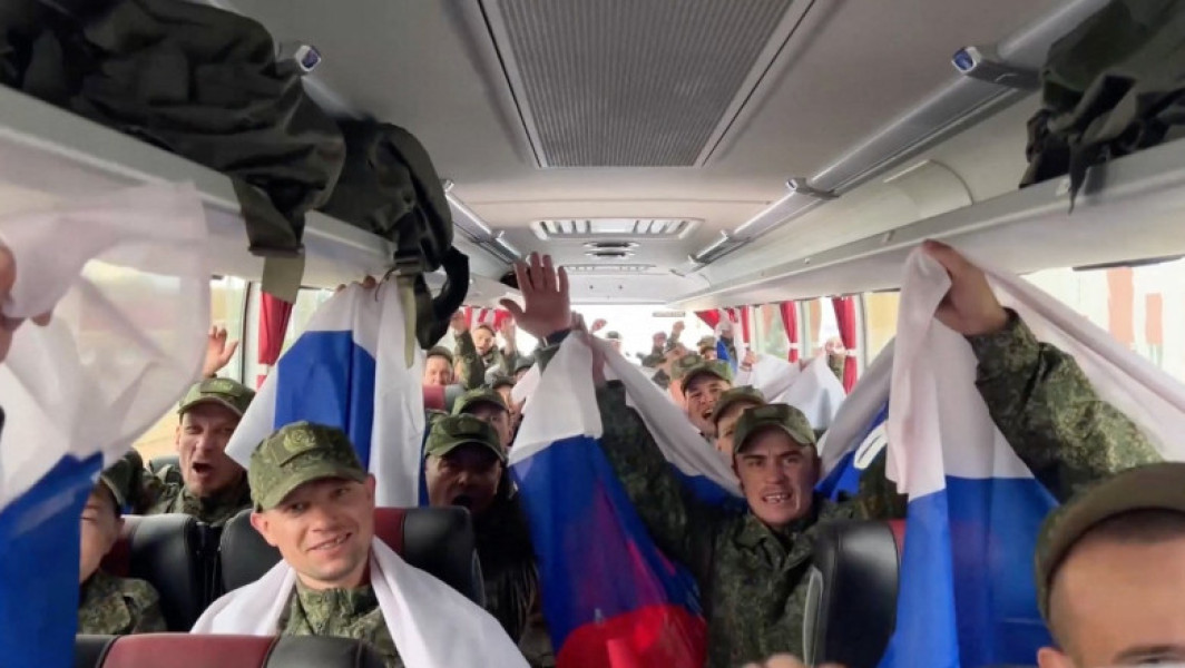 Schimb de prizonieri între Rusia și Ucraina, în contextul încercărilor diplomatice