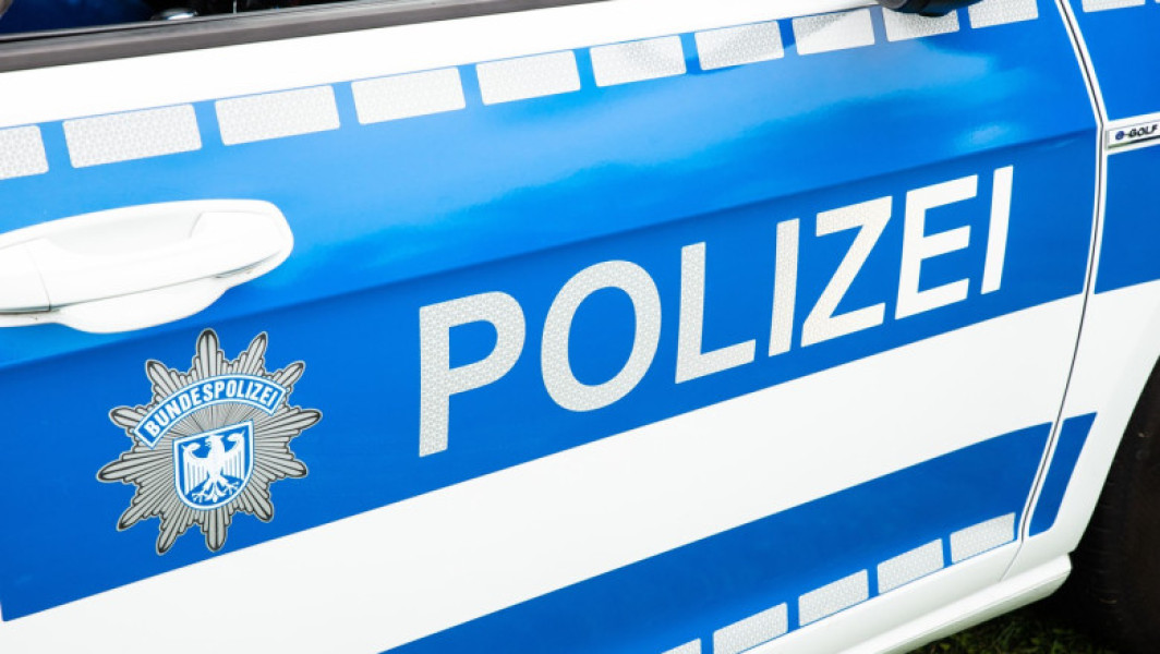 crime gravă în Baden-Württemberg: un roman și-a ucis partenera și a provocat un accident mortal cu fiul său de trei luni