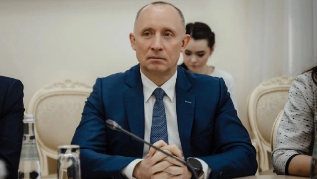 viceguvernatorul regiunii kursk, Vladimir Bazarov, arestat pentru deturnare de fonduri destinate apărării în regiunea belgorf