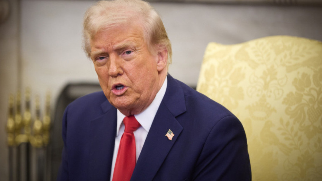 Trump cere acuzarea lui George Soros și a fiului său în baza legii RICO
