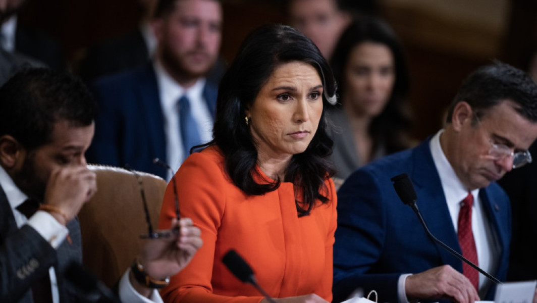Gabbard a făcut publică lista oficialilor de informații, inclusiv un agent sub acoperire al CIA