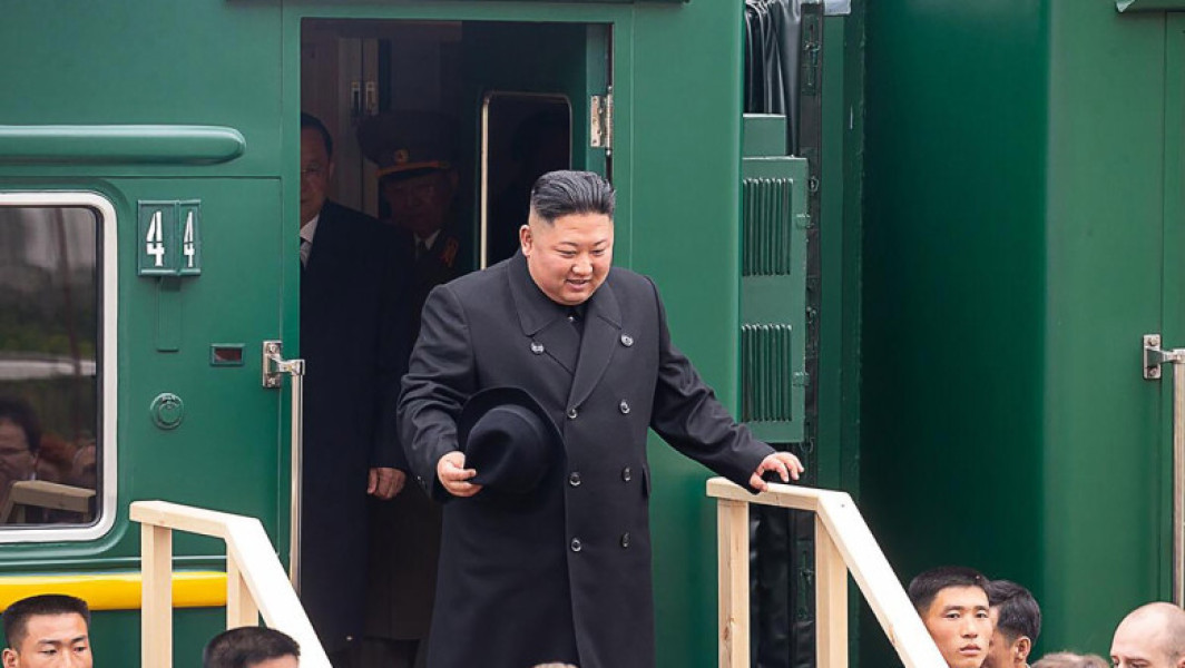 Kim Jong-un părăsește Phenianul cu trenul spre Beijing