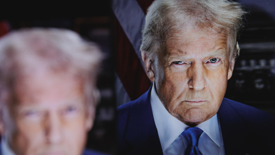 Trump comparat cu Ceaușescu într-un editorial din Financial Times, potrivit unui ziarist britanic