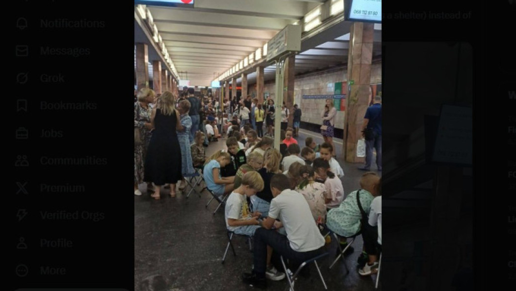 Elevii din Kiev se ascund în metrou în prima zi de școală, după alerte aeriene
