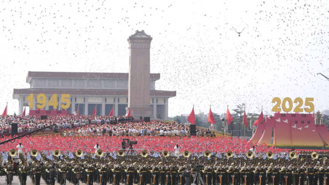 Parada chineză de 80 de ani, intens relatată de presa rusă