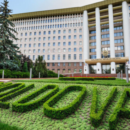 Incendiu la Parlamentul Republicii Moldova, fără răni