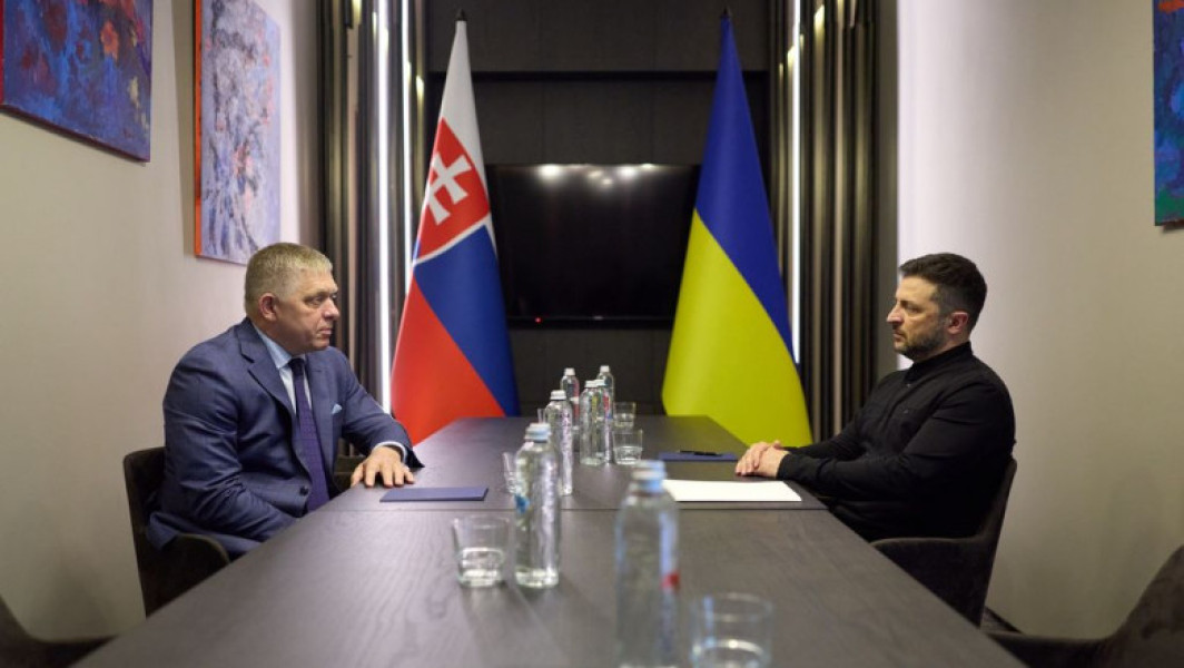 Zelenski și Fico, discuții în Ujgorod despre petrolul rusesc și independența energetică a Europei