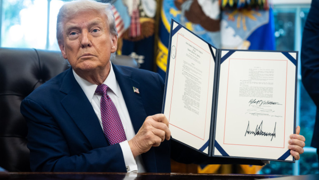 Trump semnează ordinul de redenumire a Pentagonului în Departamentul de Război