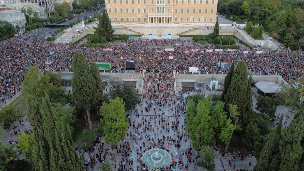 Violențe pe străzile Atenei în urma protestelor anti-guvernamentale