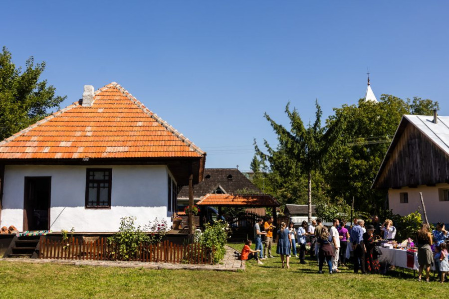 Descoperă circuitul turistic autentic în cele două sate Cucuieți din județul Bacău