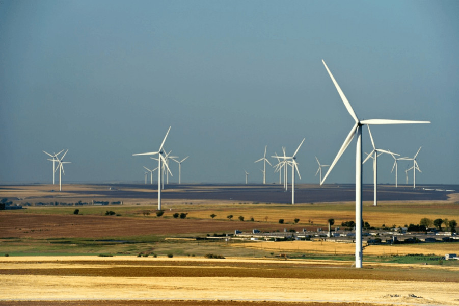 EDP va investi 290 milioane euro în parcul eolian din județul Bacău