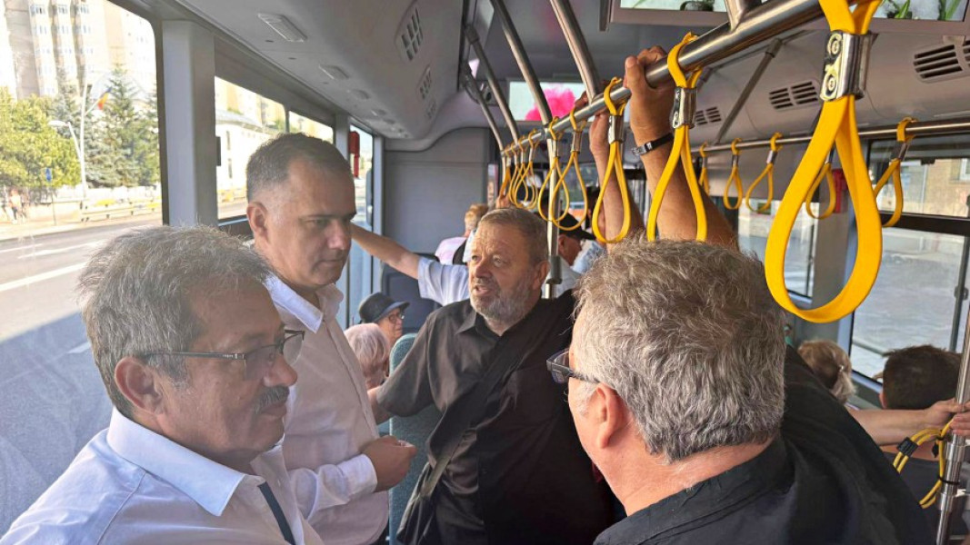Primăria Bacău va crește prețul biletelor pentru transportul public din octombrie 2025