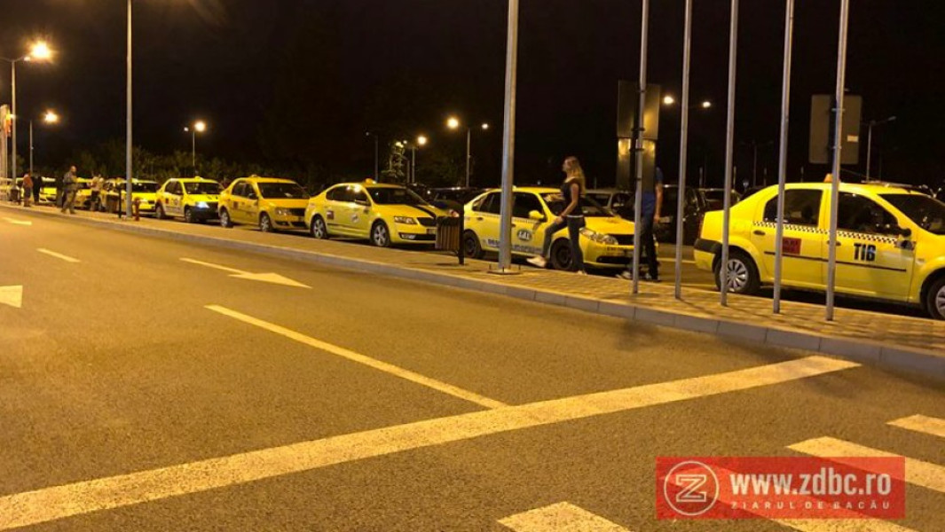Taximetriștii din Bacău cer majorarea cu 64% a tarifelor, Primăria consultă proiectul
