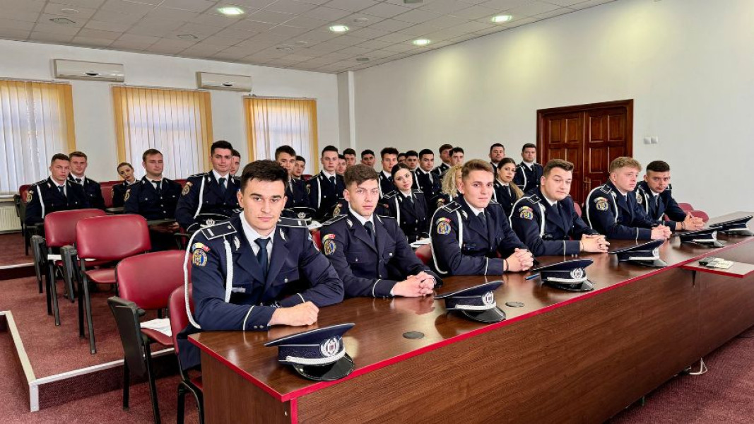 Poliția Bacău organizează recrutare pentru școlile postliceale în 2025
