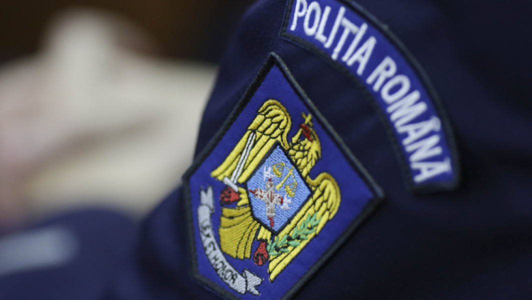 Polițist sancționat în trafic primește „salariu de excelență” cu bonus de 50%