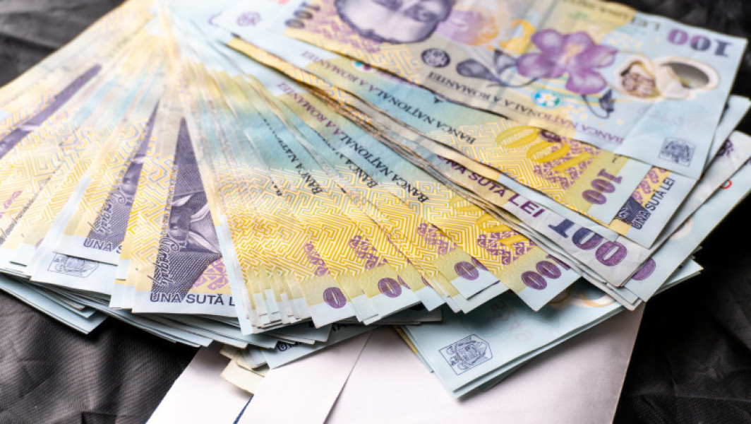 Guvernul analizează majorarea salariului minim în 2026 în contextul directivei europene
