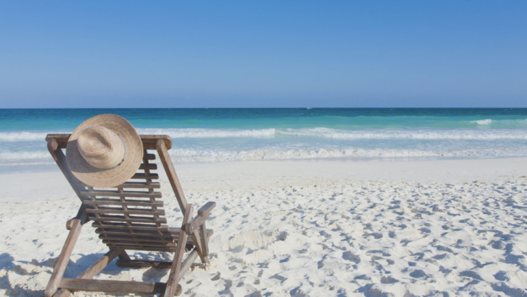 Plaje publice fără șezlonguri și beach-baruri din vara anului 2026