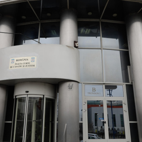 Judecătorii Înaltei Curți vor decide asupra sesizării CCR privind legea pensiilor private