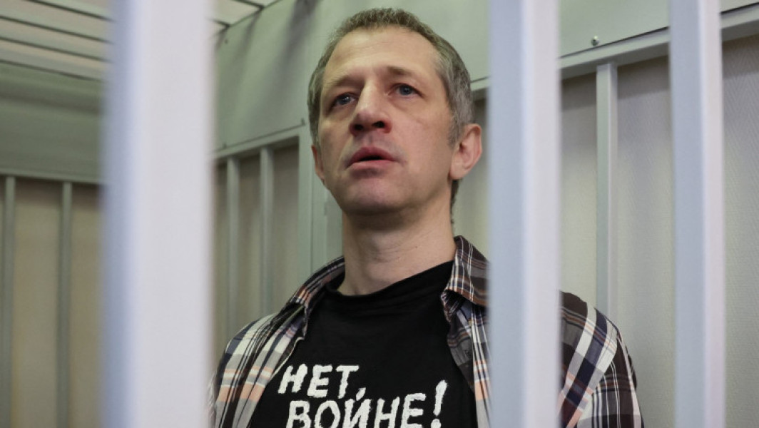 Ziarist rus, condamnat la închisoare pentru criticarea războiului din Ucraina
