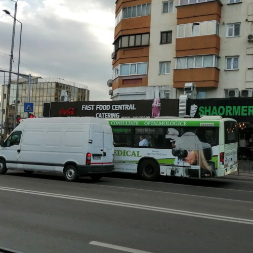 Inchise temporar "Shaormerie" din Bacau de catre Protectia Consumatorilor si Amenzi de 1,3 milioane lei date de inspectori