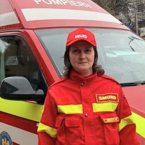 O polițistă voluntară din Onești devine și paramedic pe ambulanța SMURD