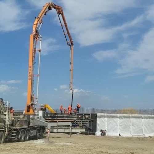 Echipa lui Umbrărescu lucrează intens pe Autostrada Moldovei A7 în lotul Buzău-Focșani, potrivit noilor imagini video publicate de DRDP Iași.