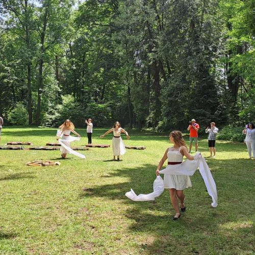 Eveniment cultural „Dansul Ielelor” la Castelul Ghika din Dofteana